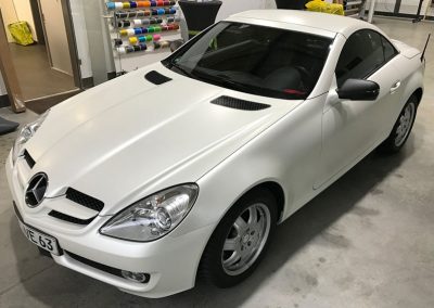 Car Wrapping und Vollfolierung eines Mercedes SLK mit matter perlmuttfarbener Vollfolierung